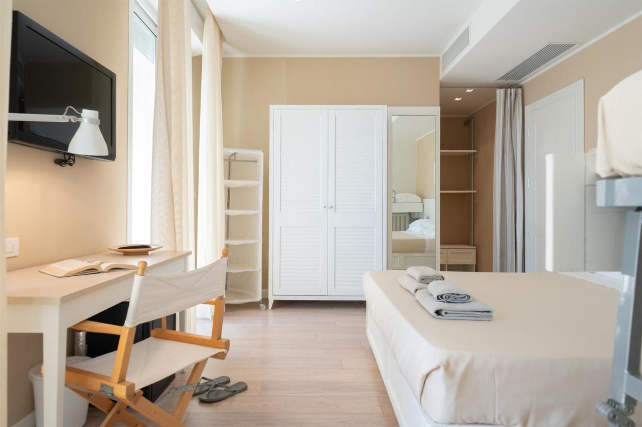 Hotel Bristol Cattolica Esterno foto
