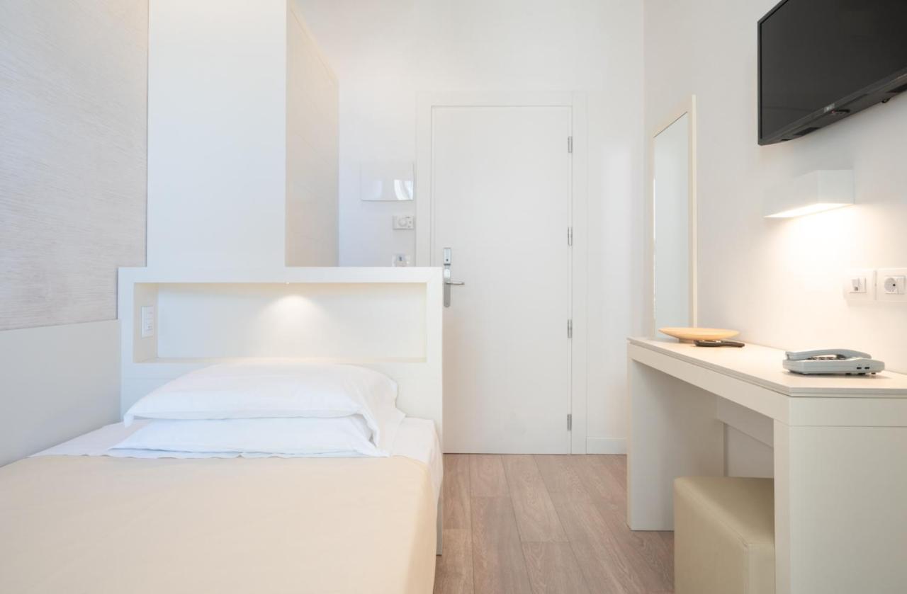 Hotel Bristol Cattolica Esterno foto