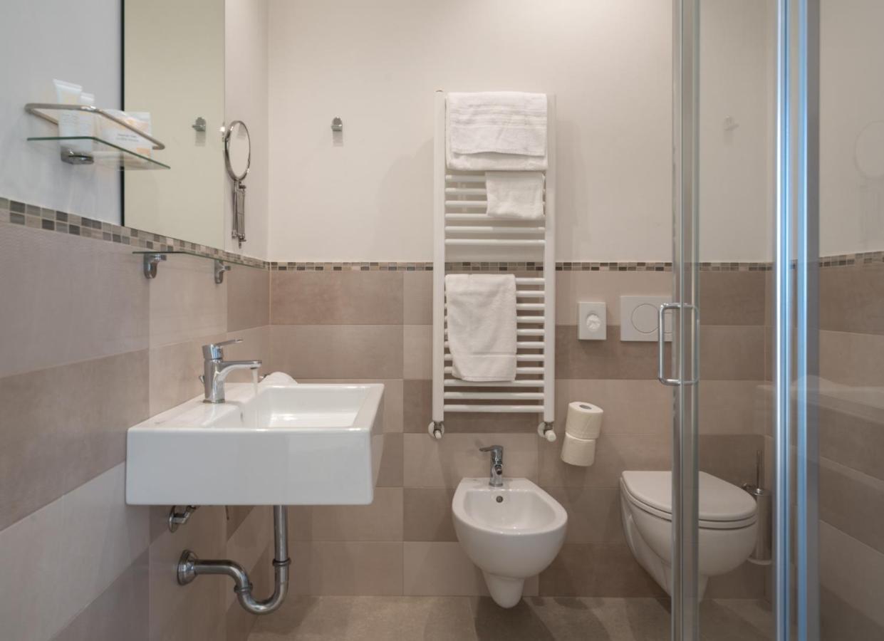 Hotel Bristol Cattolica Esterno foto