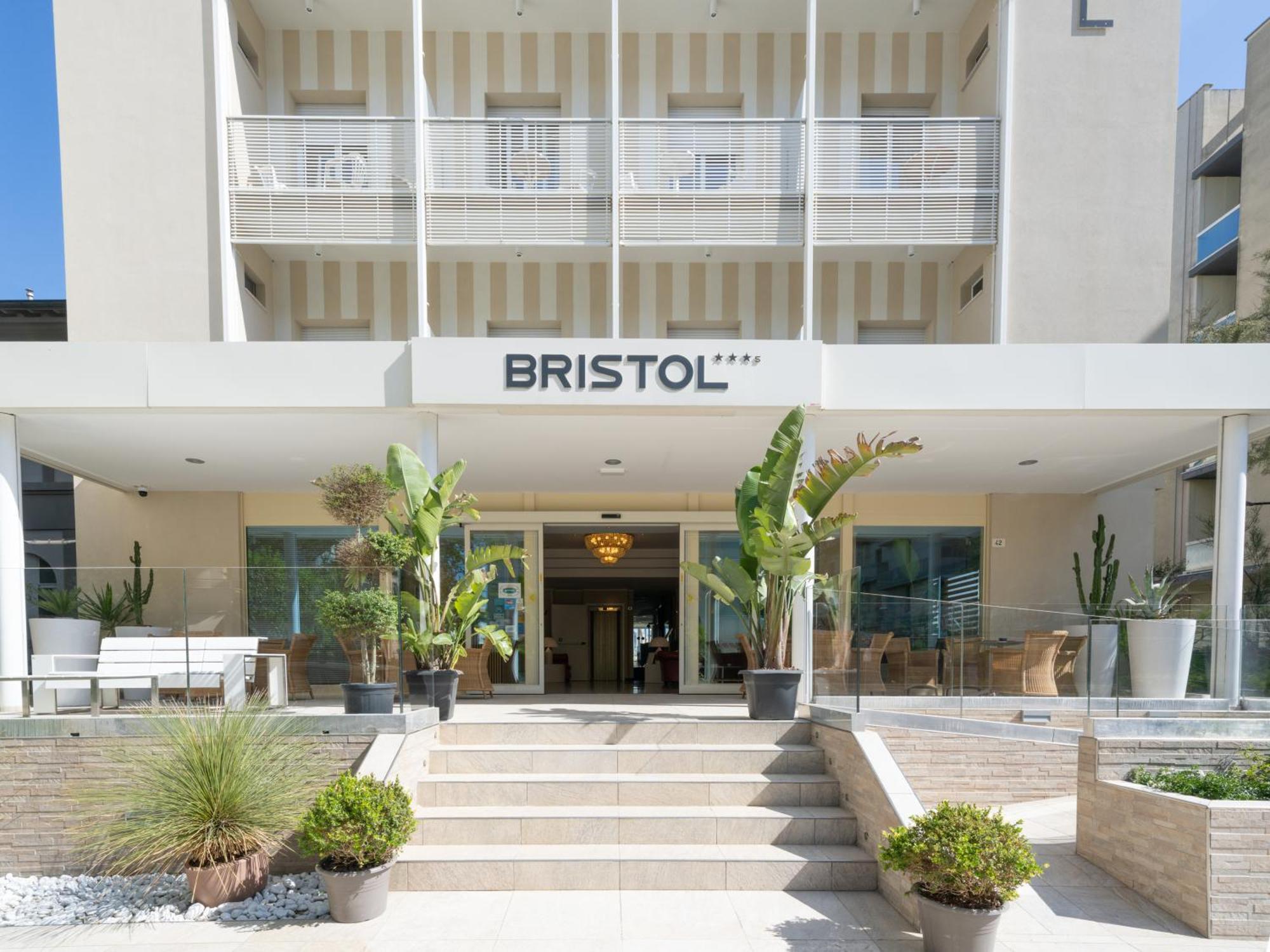 Hotel Bristol Cattolica Esterno foto