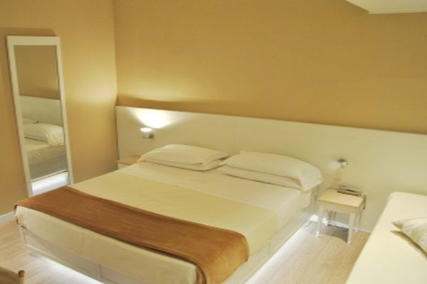 Hotel Bristol Cattolica Esterno foto