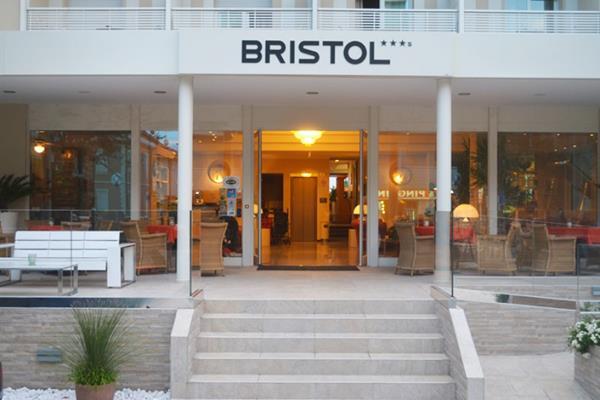 Hotel Bristol Cattolica Esterno foto